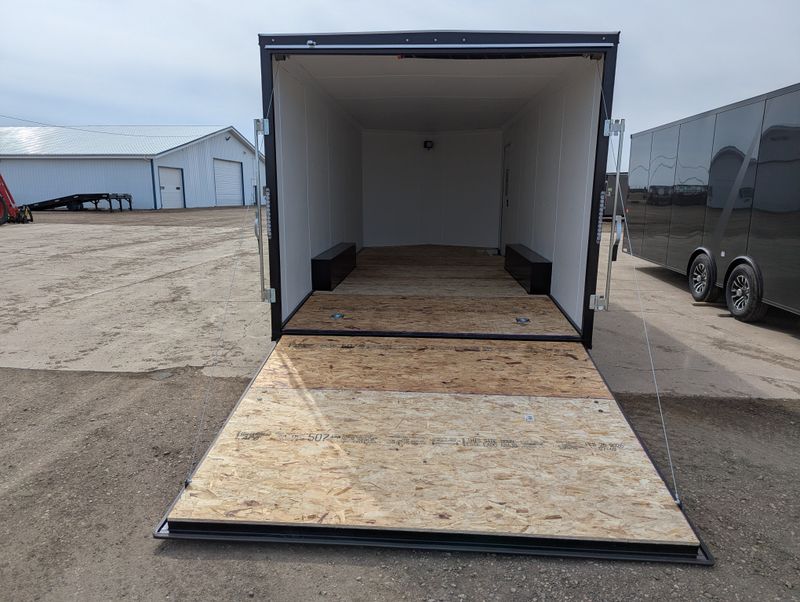 400000070001-large-5