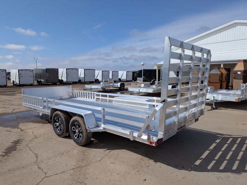 400000070759-large-5