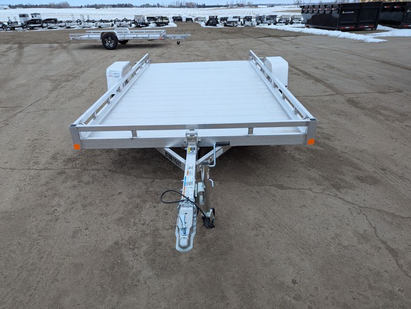 400000070773-large-1