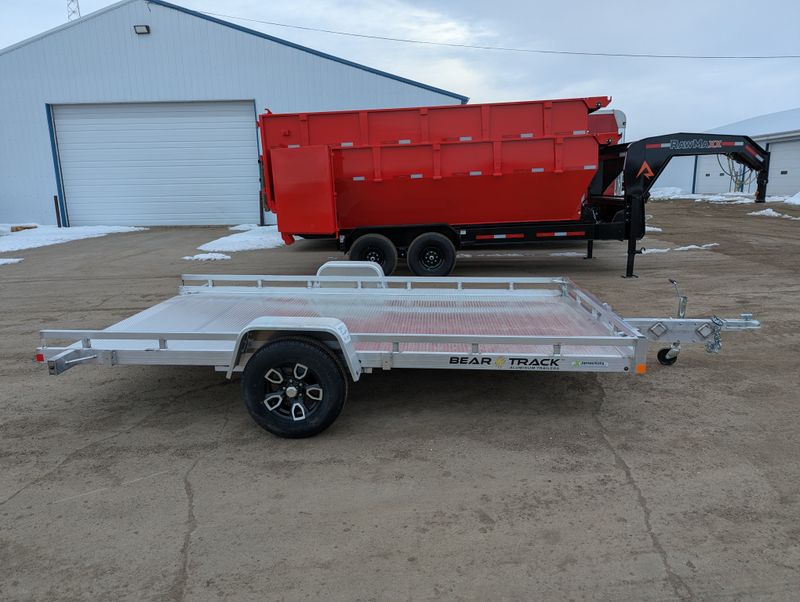 400000070773-large-2