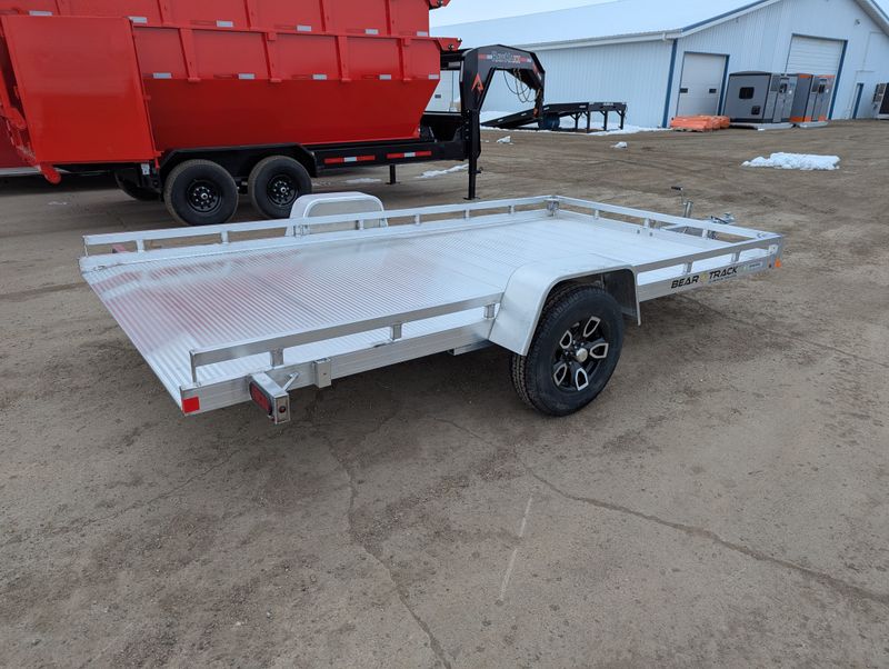 400000070773-large-5