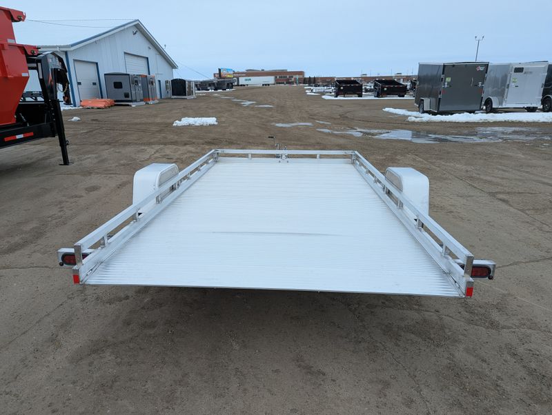 400000070773-large-4