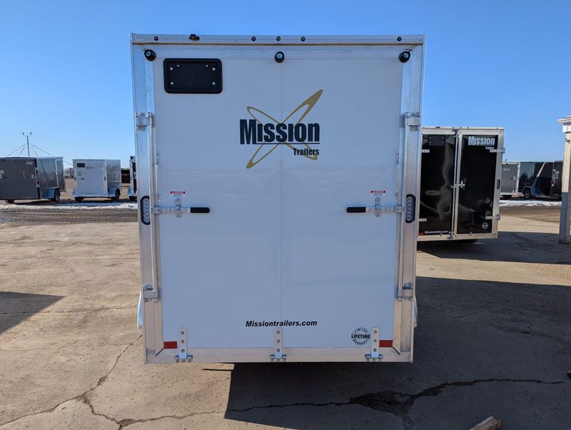 400000071107-large-3