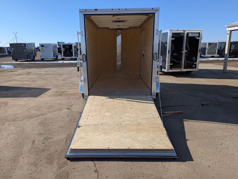 400000071107-large-8