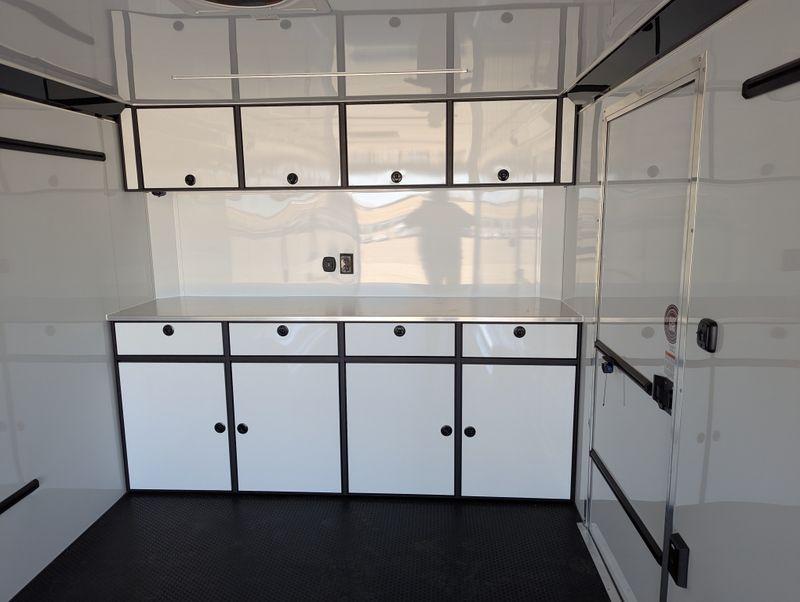 400000071411-large-8