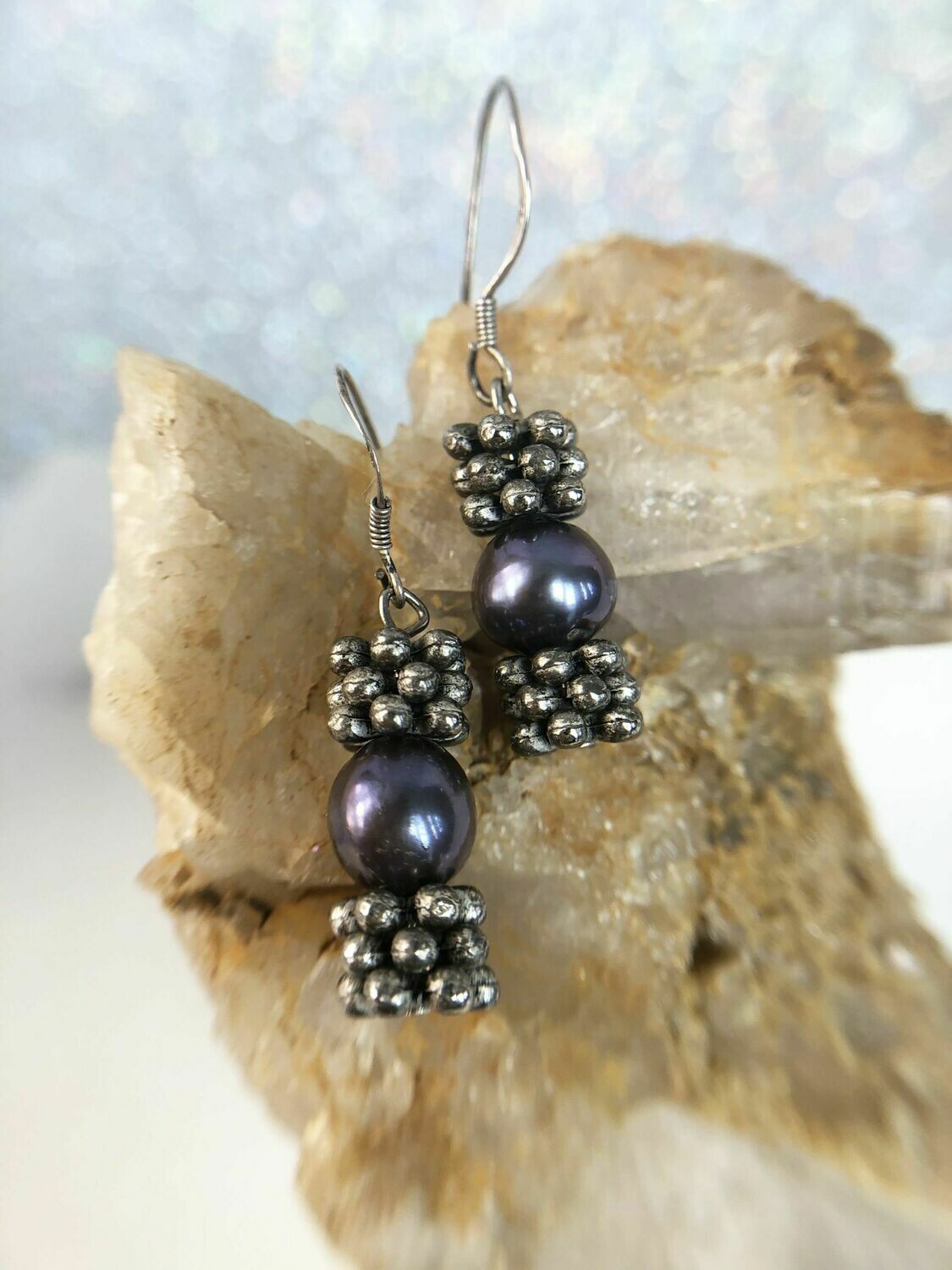 GI082 Sterling Silver and Black Pearl Dangle Earrings