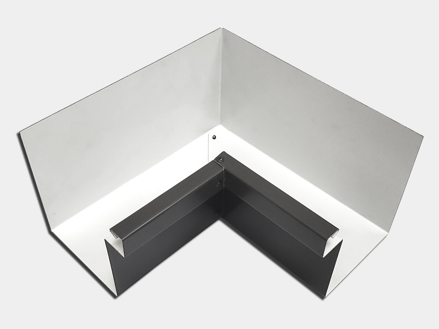 Kynar Steel 24 Gauge Commercial Box Gutter Inside Miter