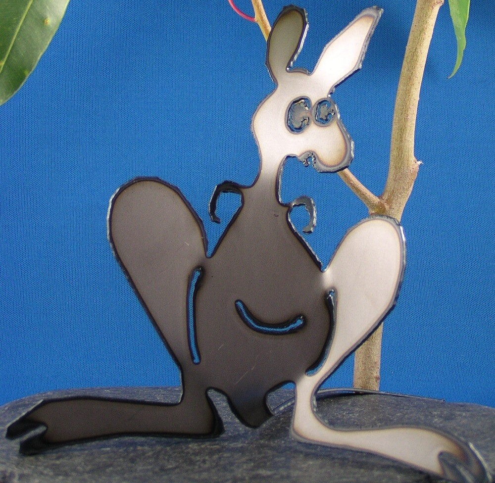 Kangaroo mum Metal art