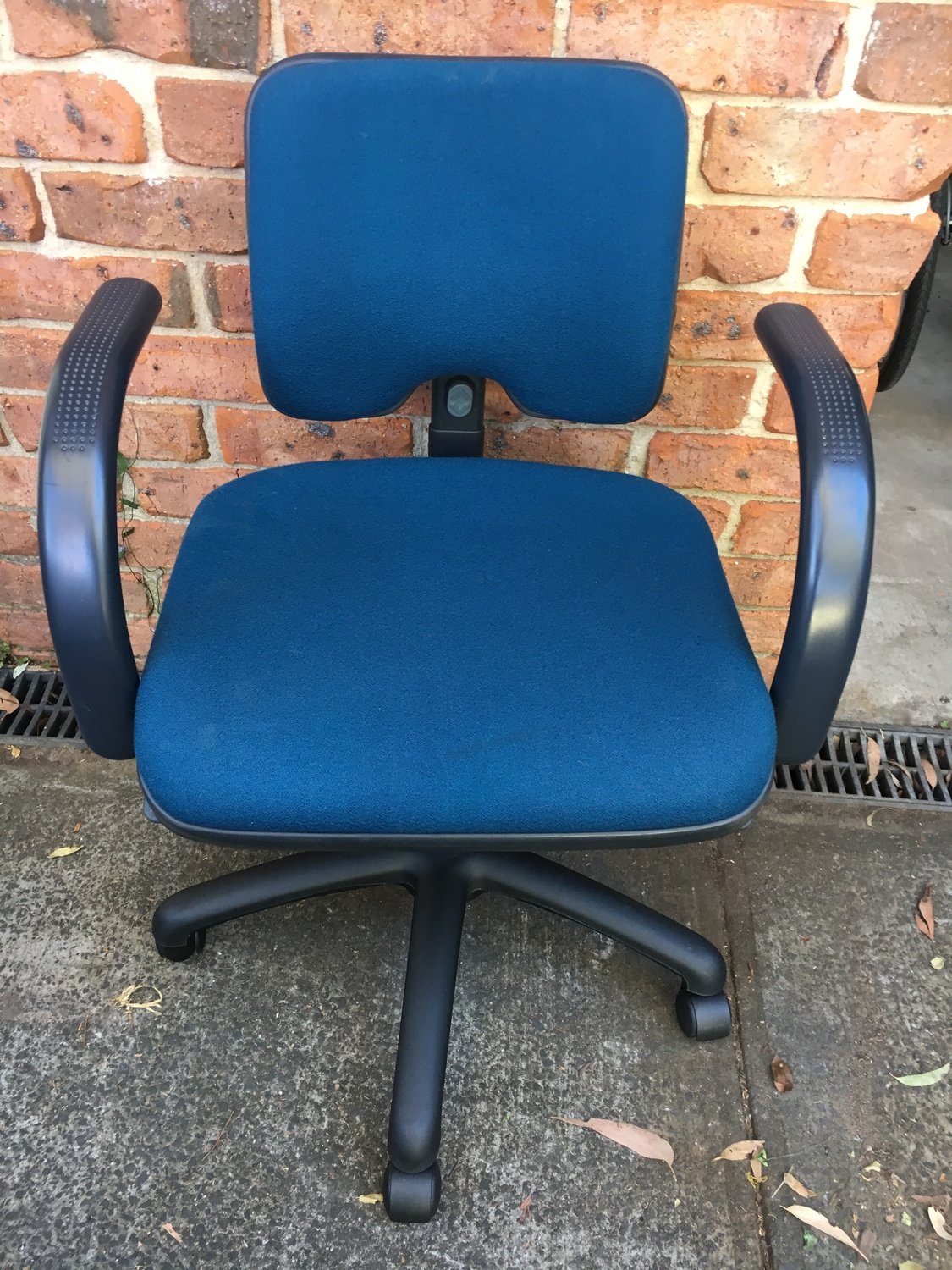 Formway Office Task Chairs Blue Low Back Work Chair