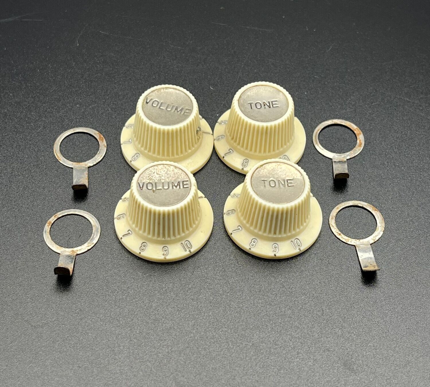 1960s Hofner Pekalit Knob Set & Pointer