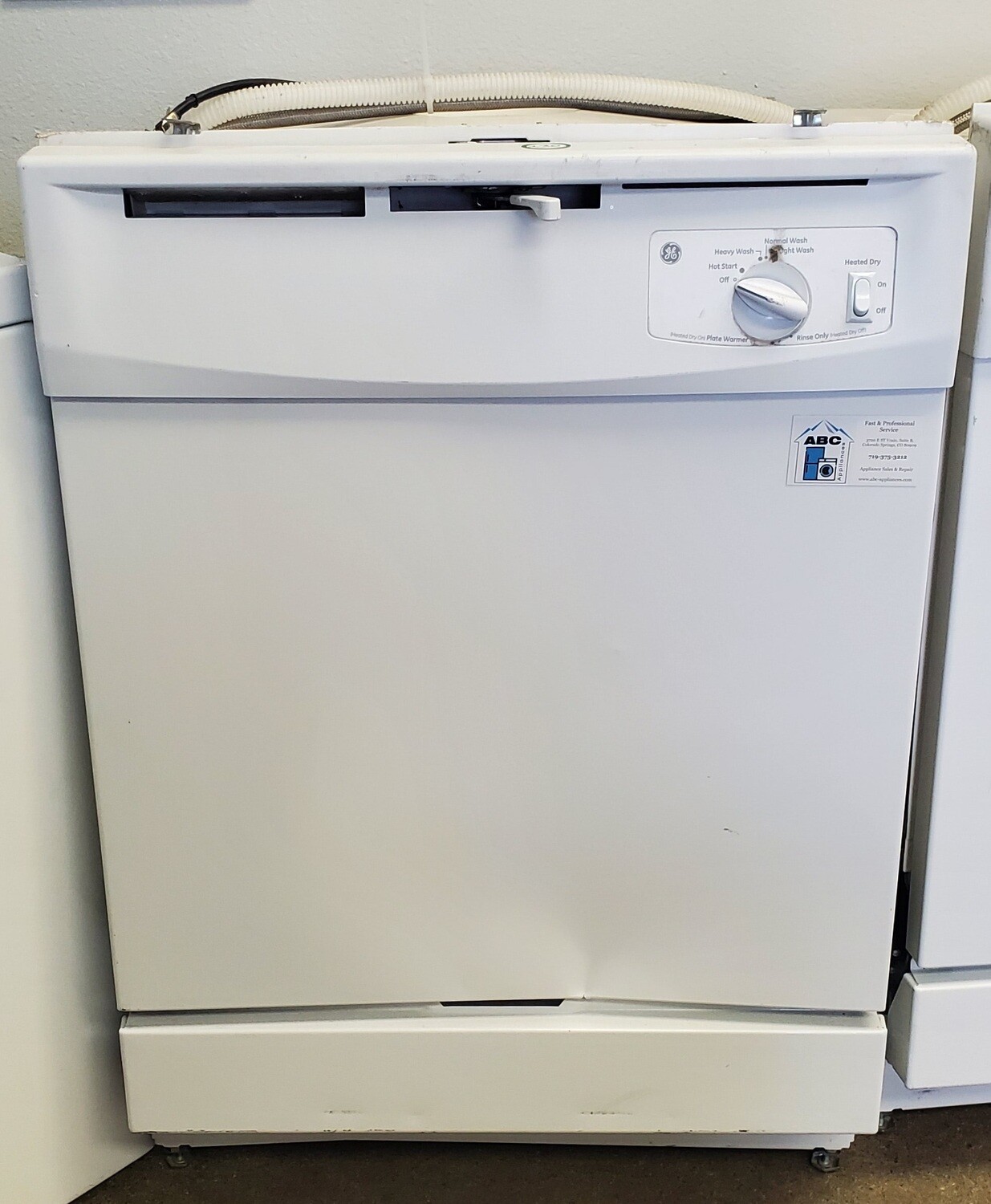 GE White Dishwasher built in model in White
