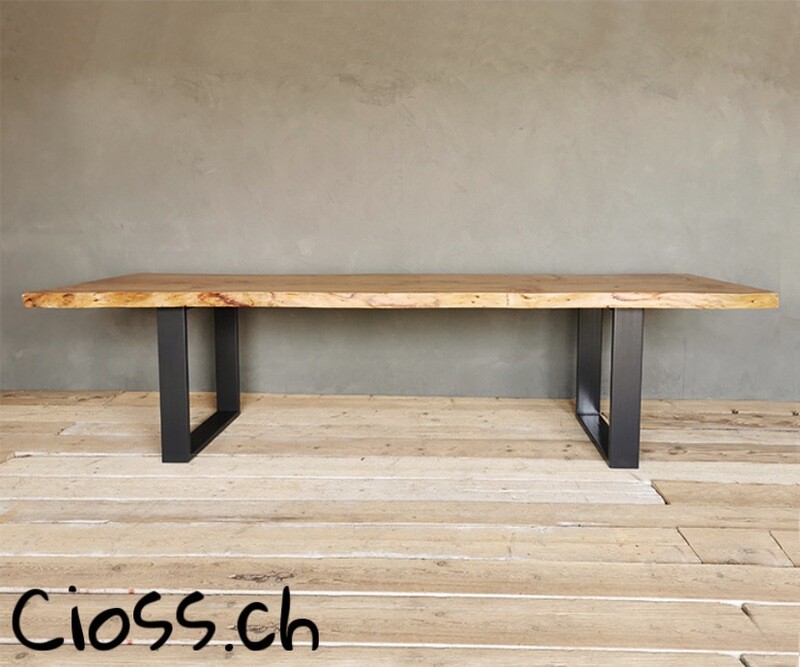 Holz Tisch aus Zeder Breite 300cm