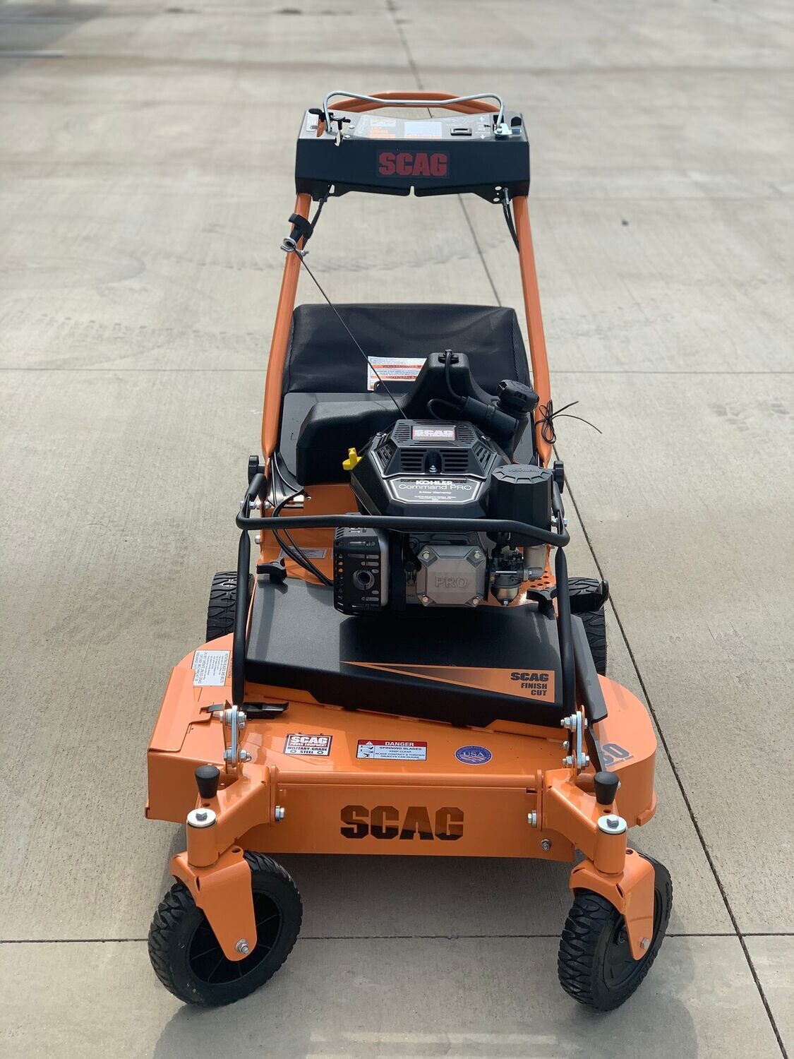 SCAG 30" SELF PROPELLED MOWER W/ SWIVEL CASTERS