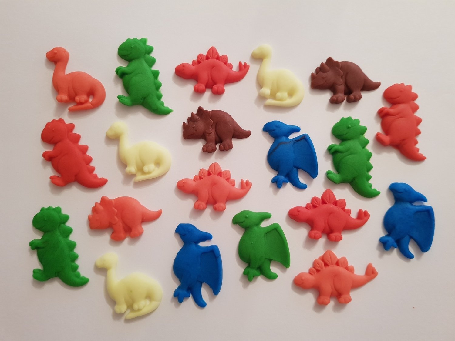 20 DINOSAUR EDIBLE CAKE TOPPERS