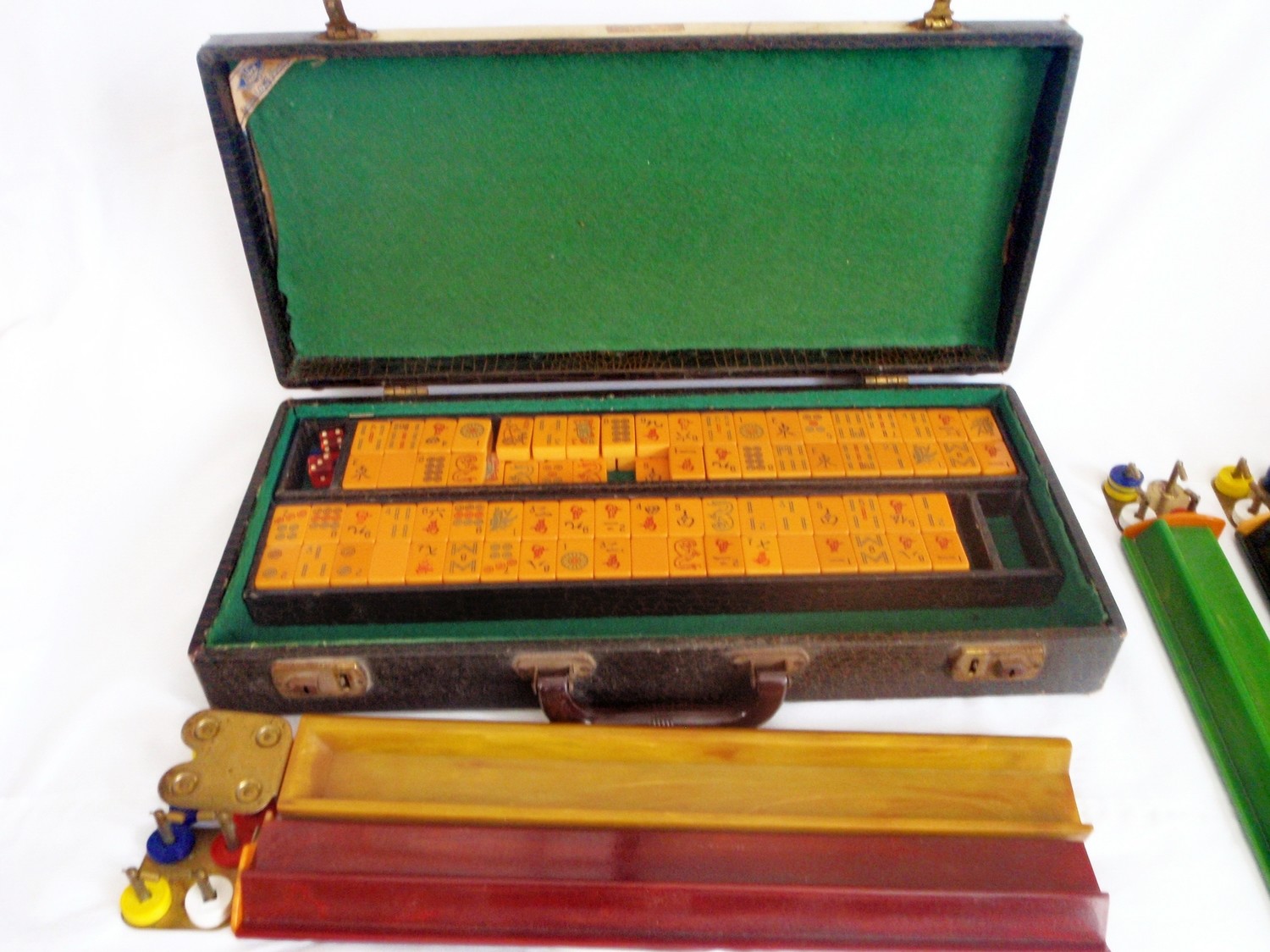 1930s Mah Jong Game Boxed 5 Multi Color Bakelite Racks