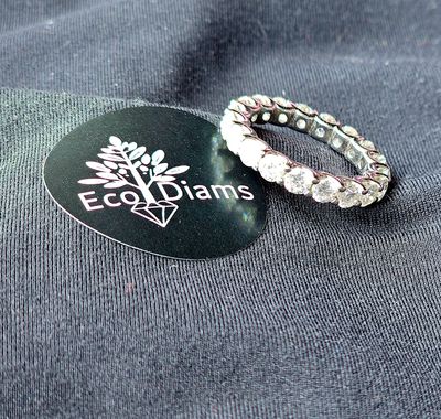 Bague alliance en pierre précieuse Moissanite