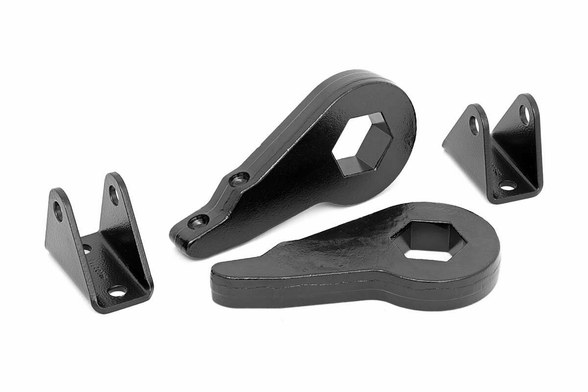 Easy bolton installation Increased ground clearance Levels the front