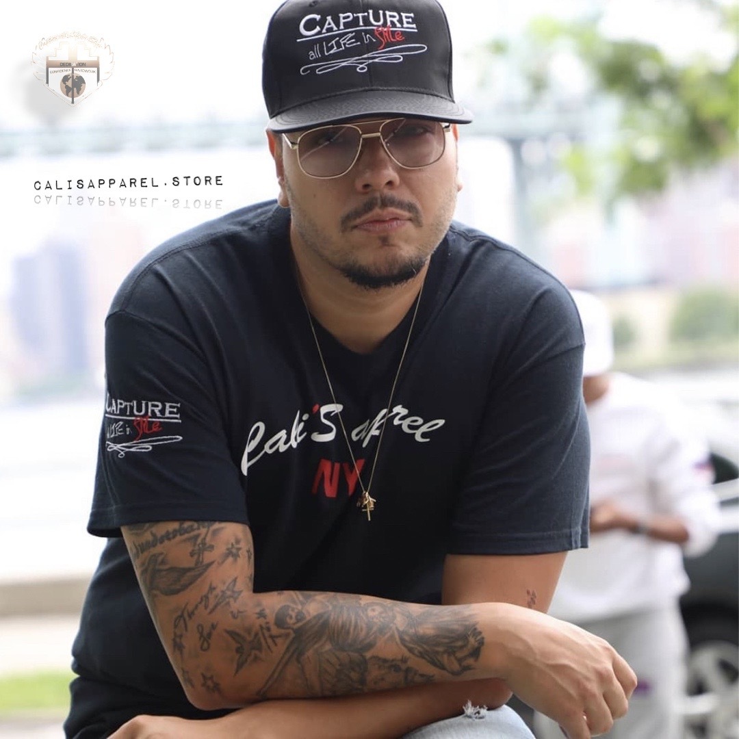 Calis-apparel-NYC-Black-unisex-STYLISH-EST-2009-Heavy-Crewneck-Tee