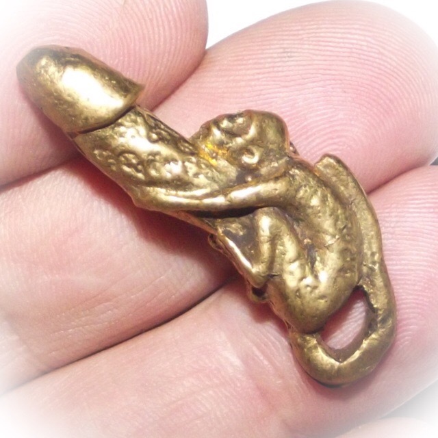 Palad Khik Ling Jab Hlak Luang Por Seng