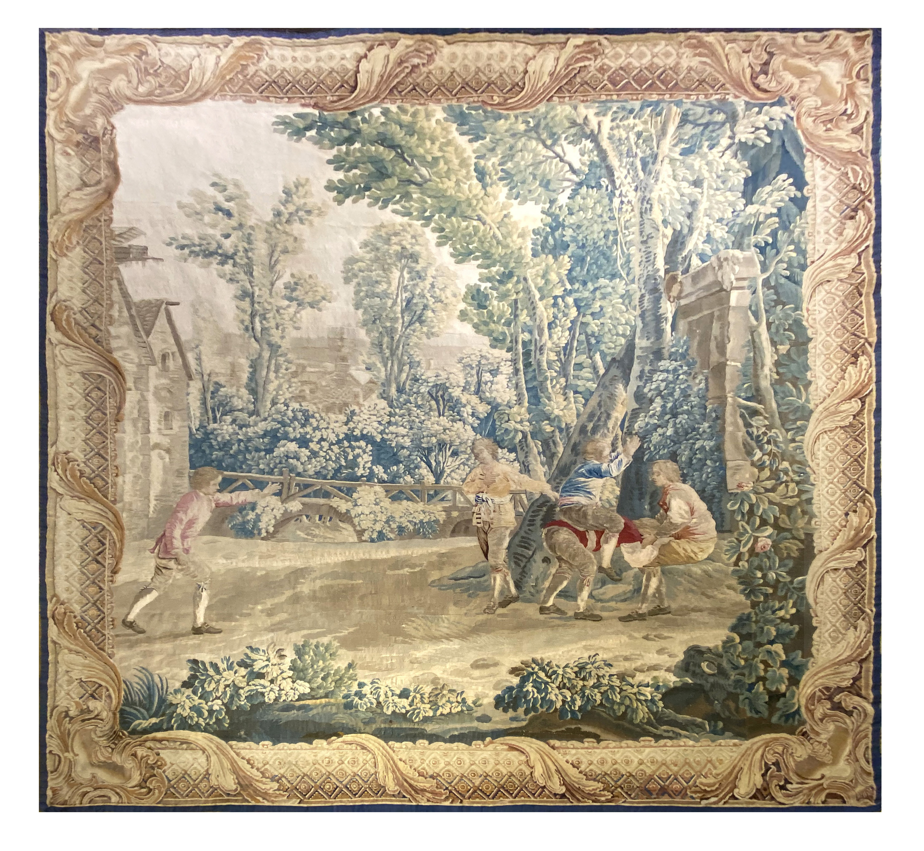 Tapisserie Verticale Française D'Aubusson Du Milieu Du 18e Siècle Représentant Un Oiseau Dans Les Bois