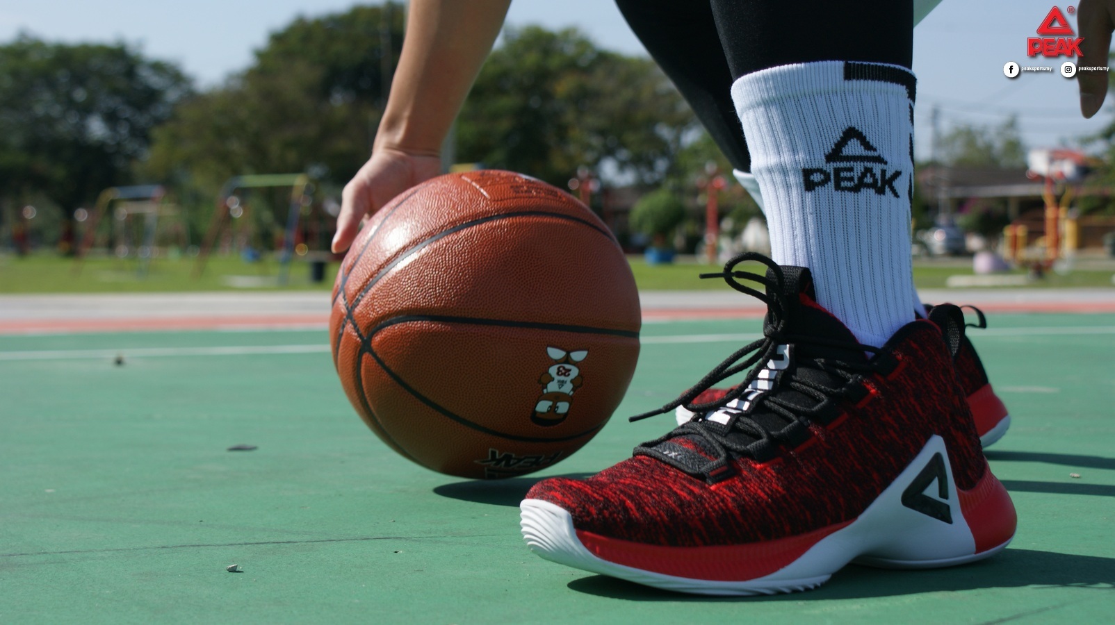 PEAK Basketball (Red/Blue)