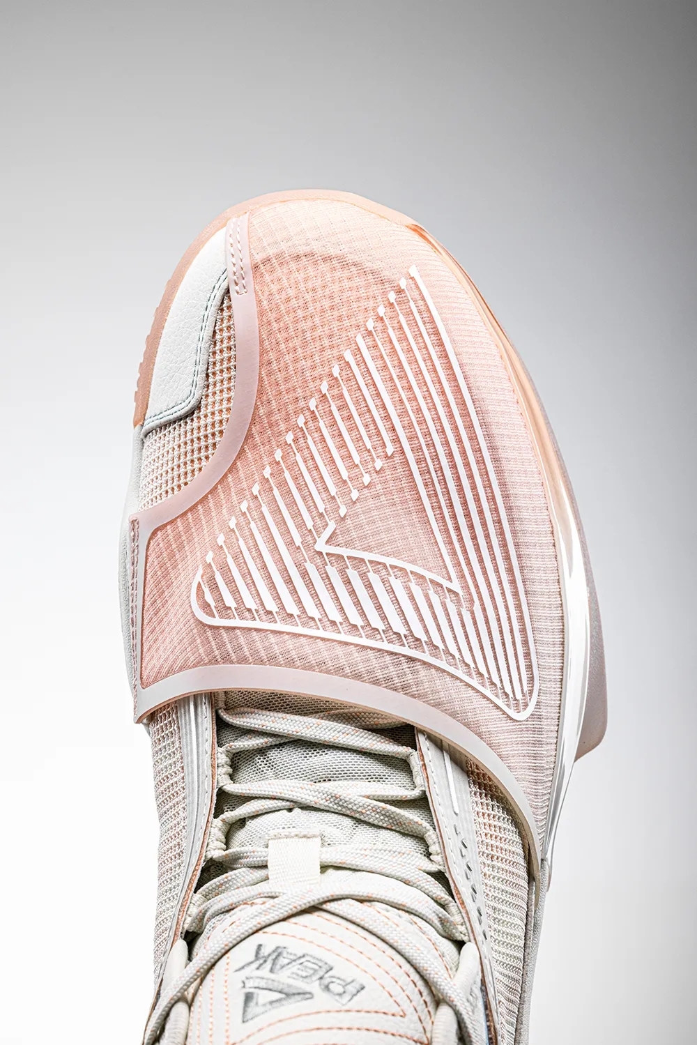 andrew wiggins peak shoes