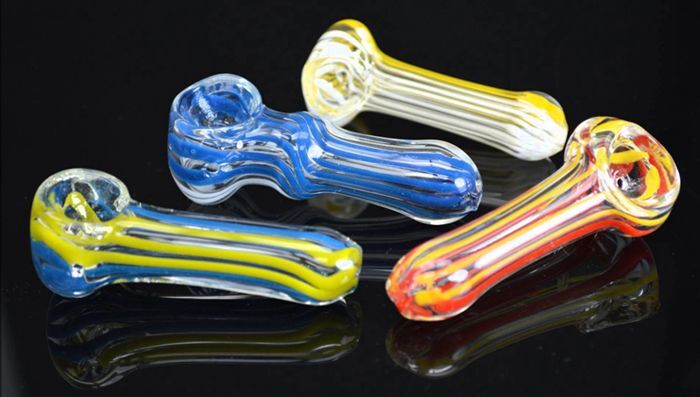 Glass Rasta Spoon Smoking Pipe | moodTime