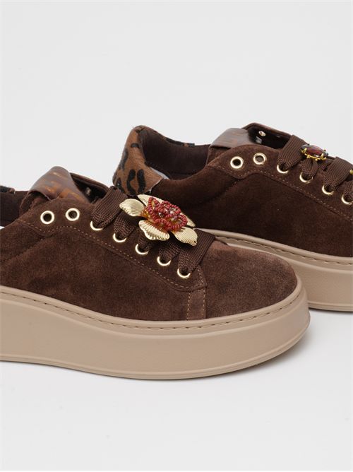 Sneakers in camoscio cioccolato e dettagli in calvallino stampa animalier GIO+ | PIA408ACIOCCOLATO