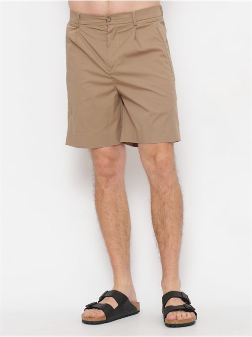 Scopri il Pantalone Corto Kobe-C, perfetto per un look estivo casual e sofisticato. BONHEUR | KOBE/CBEIGE