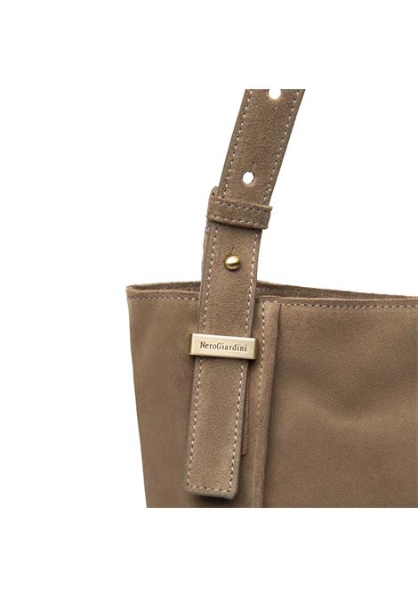 Borsa donna NeroGiardini I544040D argilla NEROGIARDINI BORSE | I544040D331 VELOUR ARGILLA