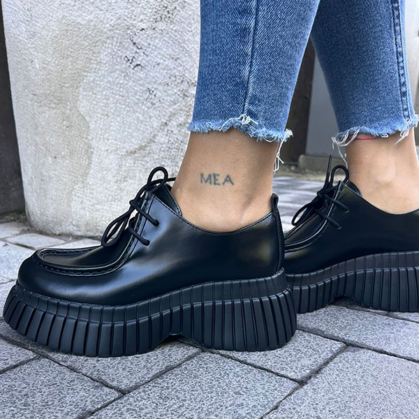 Camper anticipa Black Days