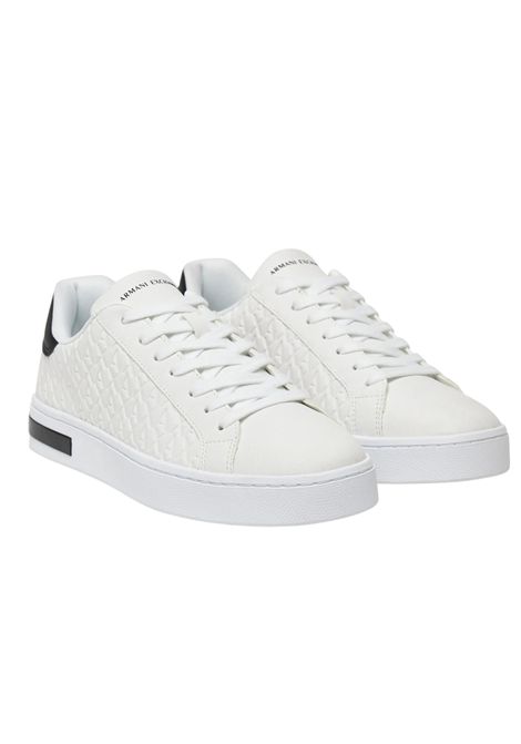 SNEAKERS CON DETTAGLI A CONTRASTO ARMANI EXCHANGE | Scarpe | XM000140 AF11916M0028