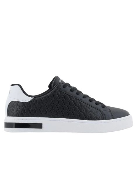 SNEAKERS CON DETTAGLI A CONTRASTO ARMANI EXCHANGE | Scarpe | XM000140 AF11916MC011