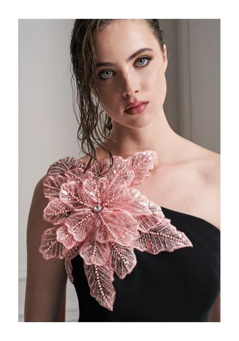 ABITO CON FIORE GIOIELLO MISCHALIS | Abiti | M4 8886011