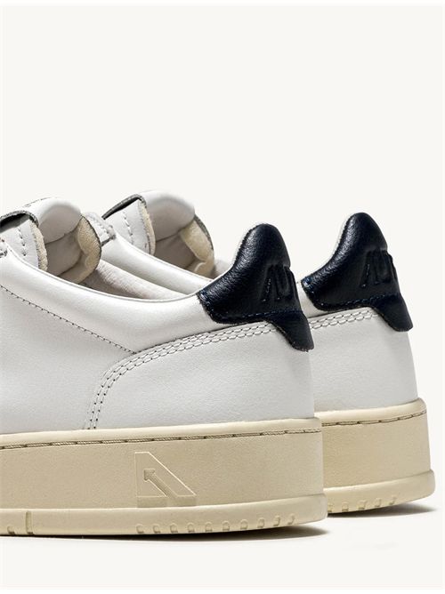 Sneakers Medalist Low Autry | A1UNAULMLL12.