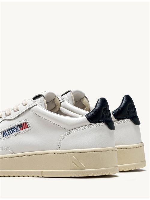Sneakers Medalist Low Autry | A1UNAULMLL12.