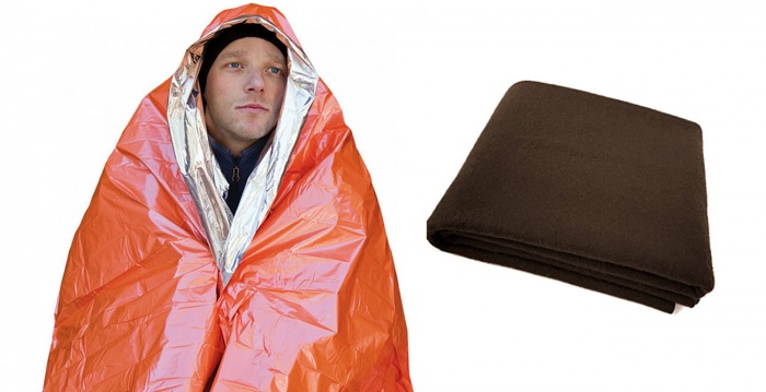 Emergency Blankets for Winter Driving Safety