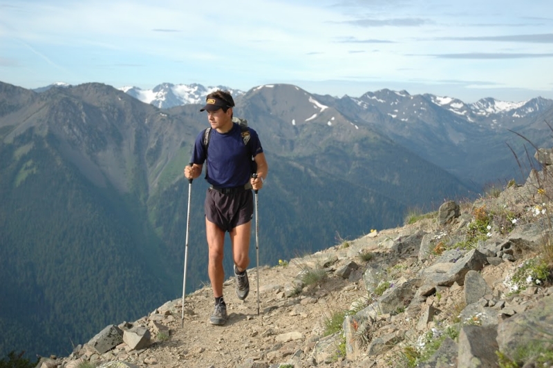 Dress Right: 13 Essential Pieces For Backpacking