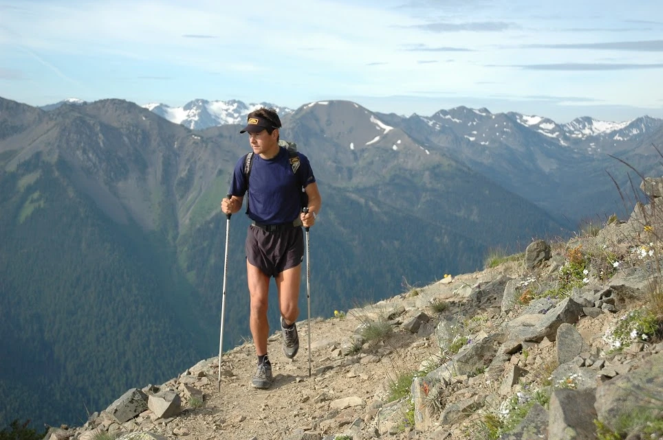 Dress Right: 13 Essential Pieces For Backpacking