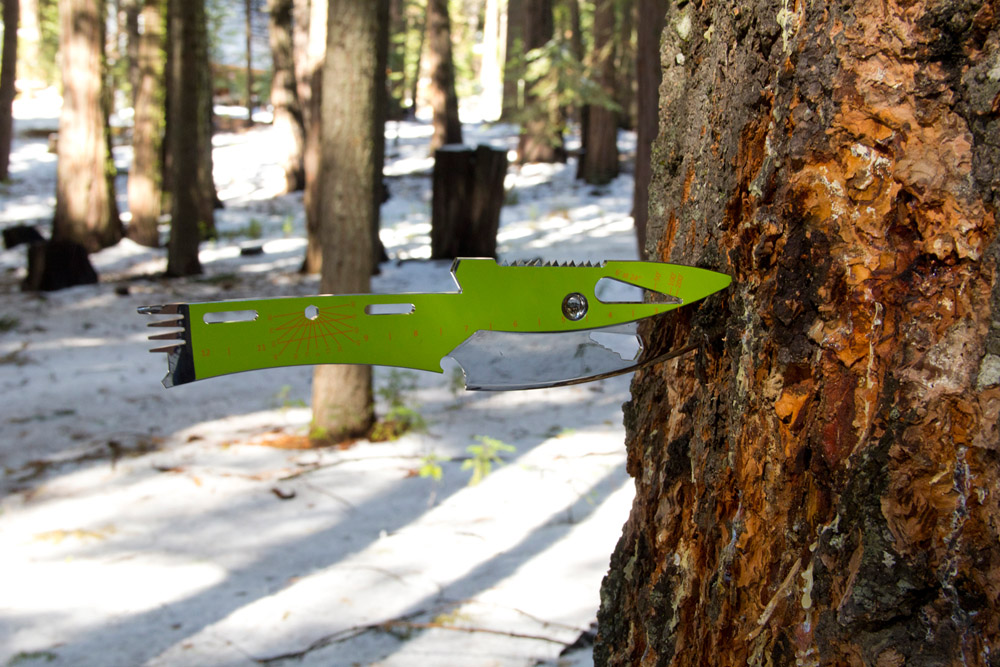 kniper knife tree-1