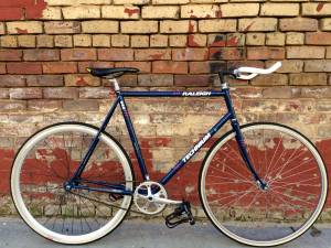 DIY: Convert ‘Craigslist 10-Speed’ To Rad Urban Fixie