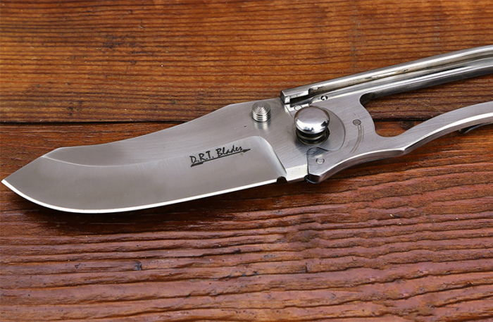 ‘Puzzle Lock’ Folding Knife