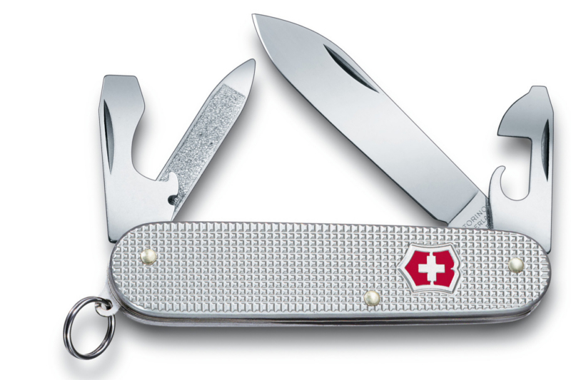 Refined Classic: Swiss Army Knife ‘Cadet Alox’ Review