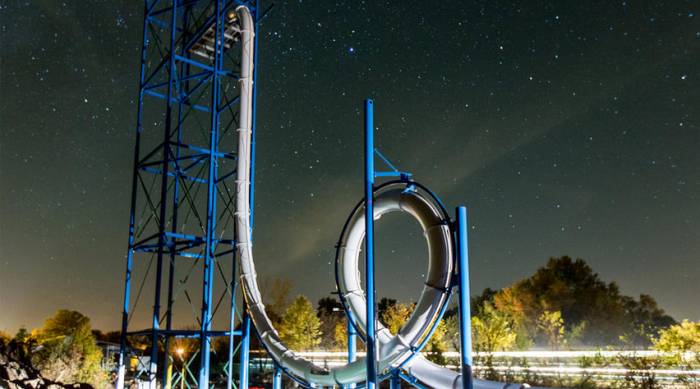 vertcial looping waterslide