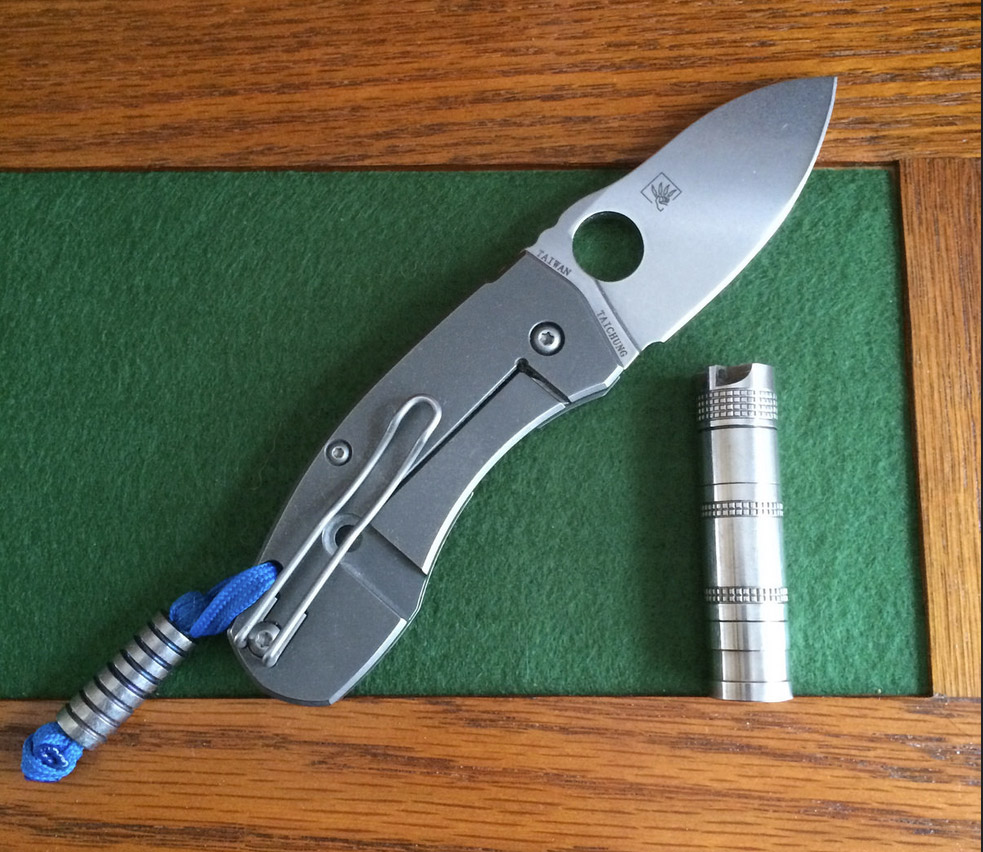 Spyderco-Techno-knife