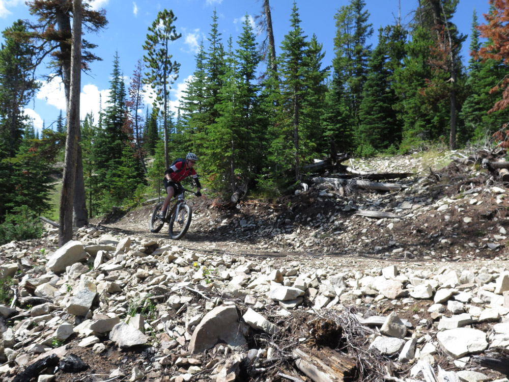 advocate cycles riding