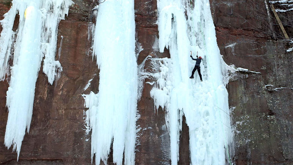 ice-climbing-in-minnesota
