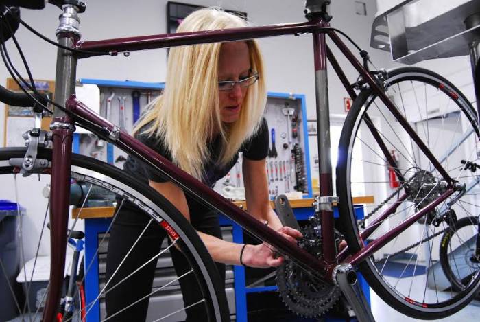 Scholarship Aims to Grow Women’s Biking