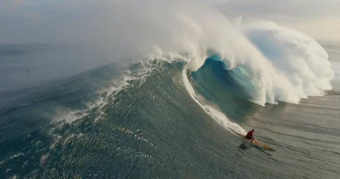Hawaii Surf Shot By Drone Is Magnificent