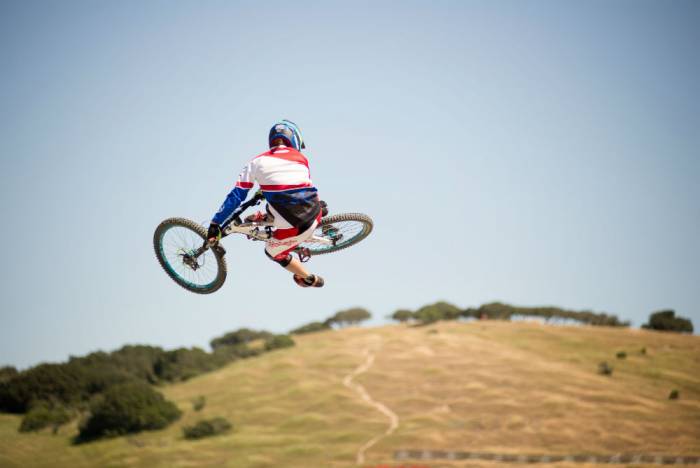 Charged! Electric Mountain Bikes Crush ‘Sea Otter’